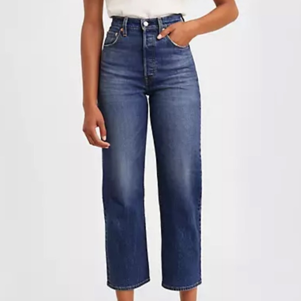 ❤️ Levi’s Rib Cage Jeans